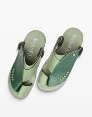 حذاء شرقي نقش جلد نعام - اخضر صورة من الجهة العلوية